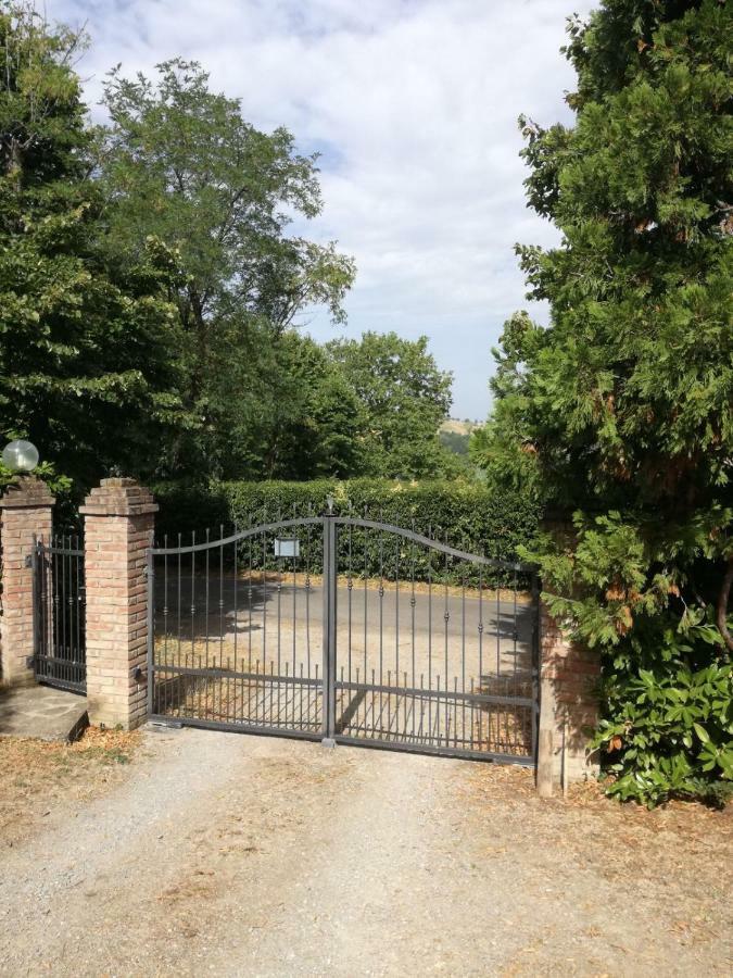 La Furbera B&B Marano sul Panaro Luaran gambar